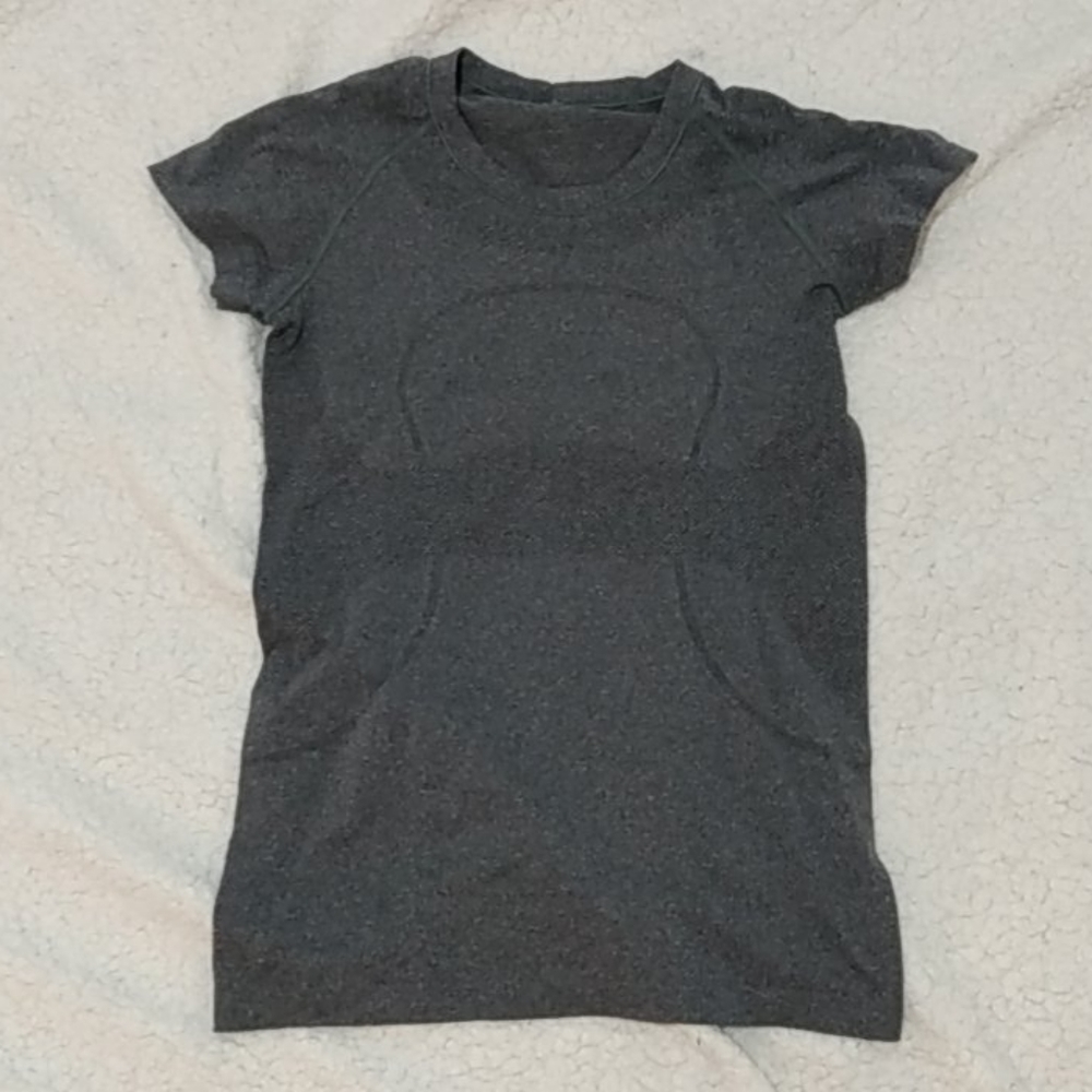 short sleeve lululemon active top